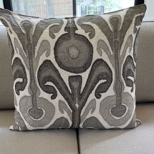 Pottery Barn Pillow 24 x 24